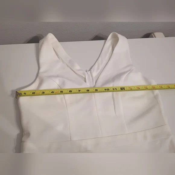 WINDSOR WOMEN'S SLEEVELESS BODYCON IVORY DRESS SIZE LARGE - Picture 3 of 8